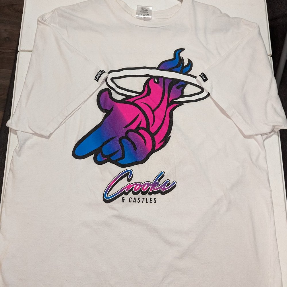 Crooks & Castles Miami Heat XL Short Sleeve Graphic Tee